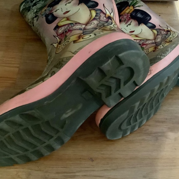 Ed Hardy Rain boots - Picture 3 of 7